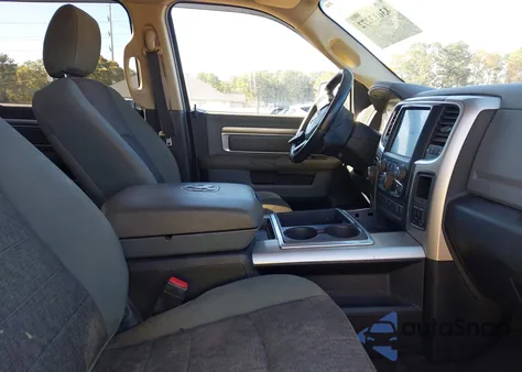 2015 Ram 1500 Lone Star z USA, uszkodzony, nr VIN 1C6RR6LT4FS582341